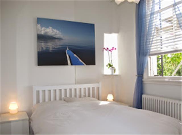  Image of 1 bedroom Apartment to rent in Uxbridge Road Kingston upon Thames KT1 at Uxbridge Road, Kingston upon Thames, KT1